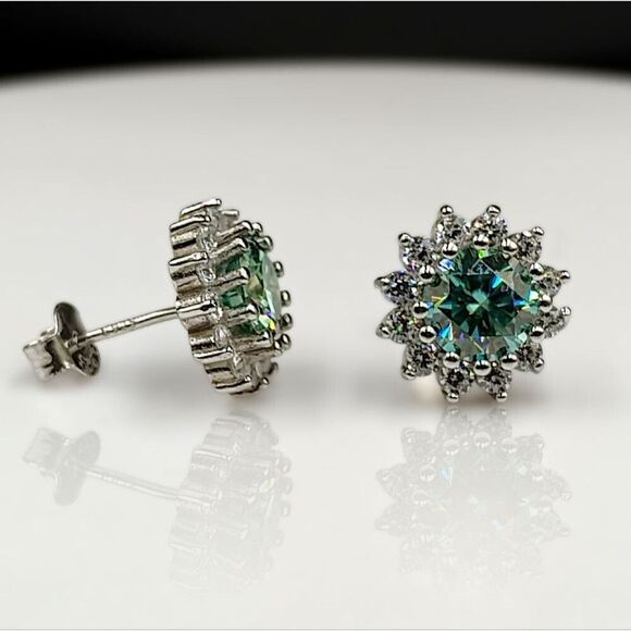 Beautiful Certified 2CT Moissanite Sunflower Luxury Blue Green Stud Earrings - Picture 3 of 8